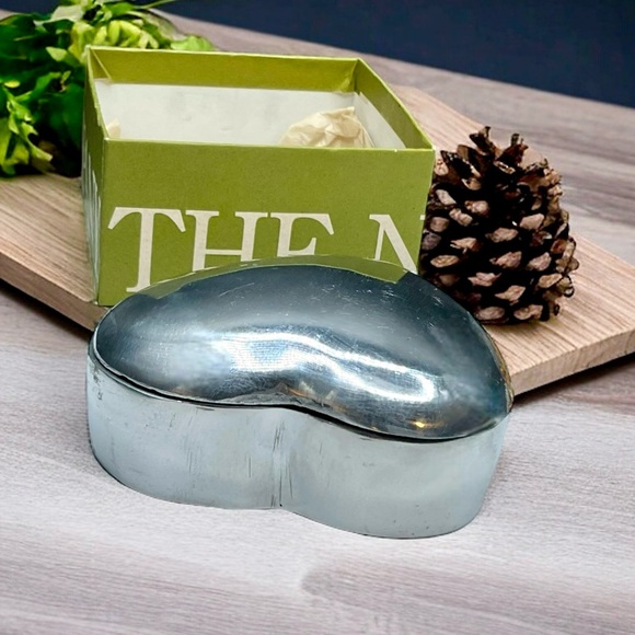 ❤️ Vintage Heart Trinket Box - Picture 3 of 7